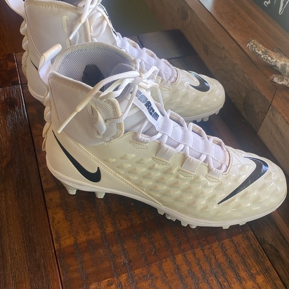 Men’s white Nike force savage pro football cleats - Picture 2 of 11